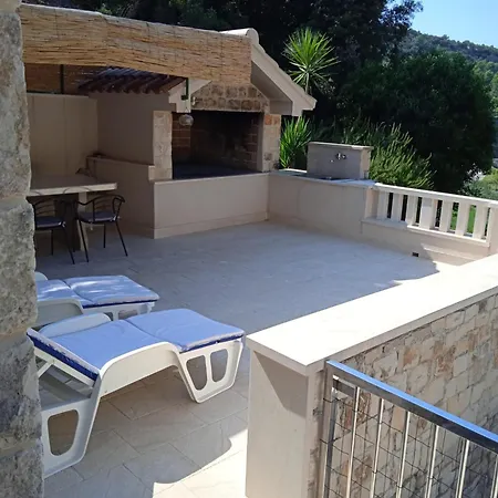 Holiday home Cvitina *